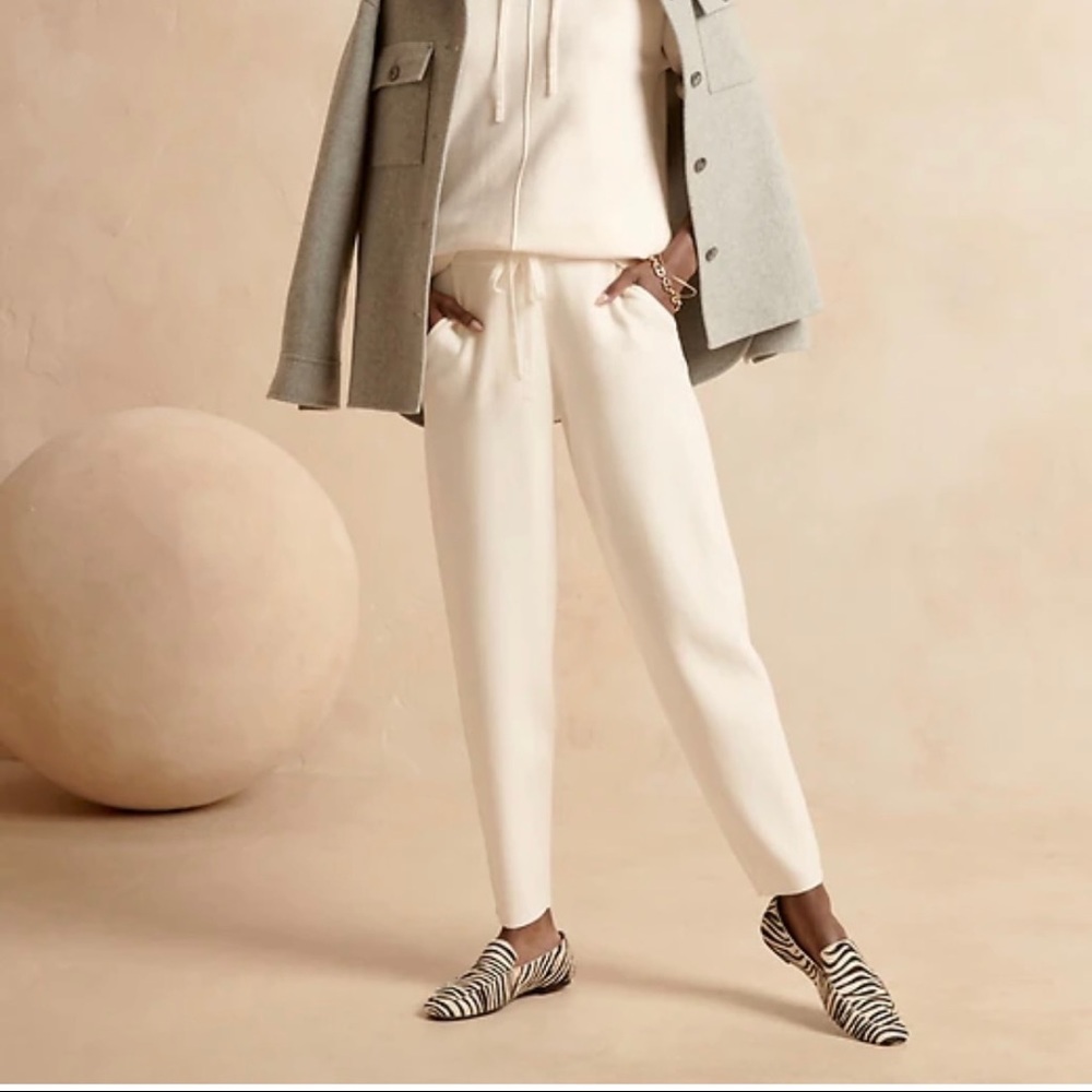 Banana Republic Sweater Joggers in white